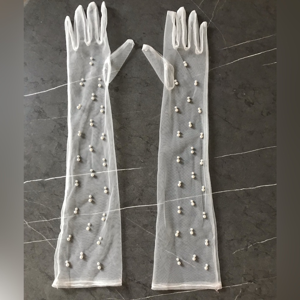 White Tulle Wedding Gloves